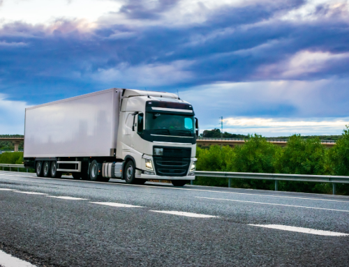 What is the difference between a trailer and semi-trailer?
